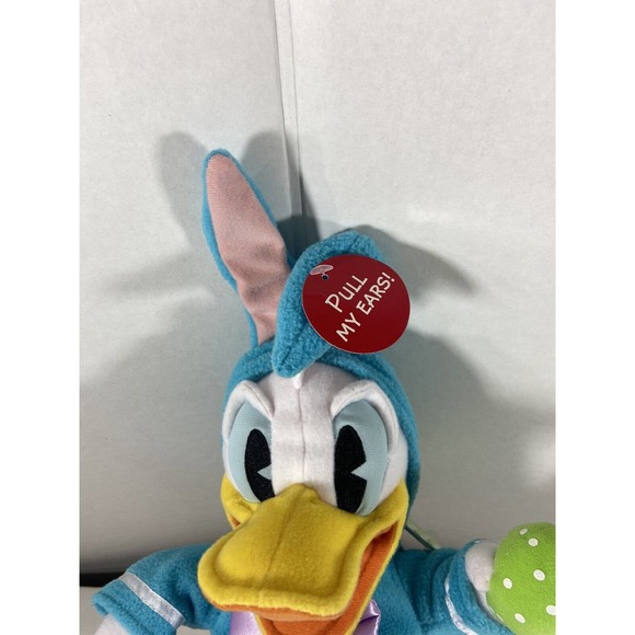 Donald Duck Hallmark Disney DON'T PULL MY EARS Plush Dancing Singing NWT Easter - Picture 3 of 8